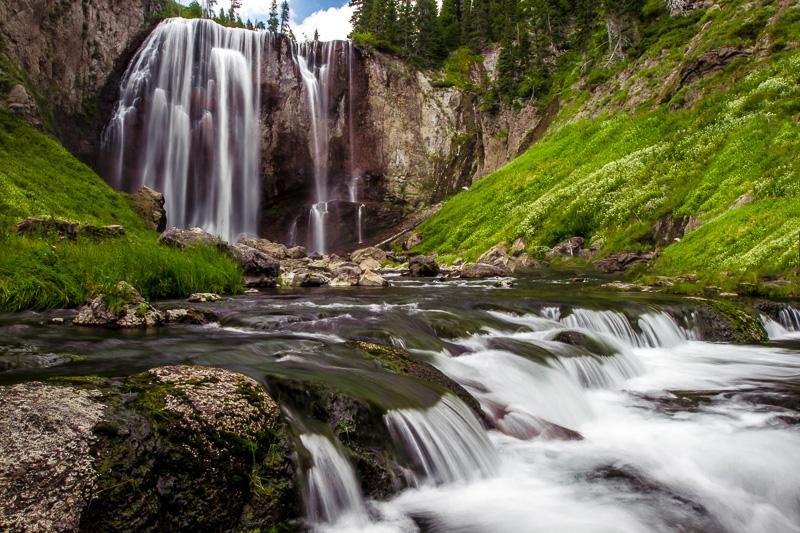 Dunanda Falls Yellowstone National Park 